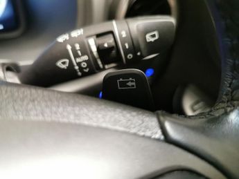 Hyundai Kona 39kWh Premium (10.5kW Charger) (136 ps) - HEATED SEATS - HEATED 