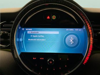 Mini Electric Hatch Cooper SE 32.6kWh Level 2 (184 ps) - INTERIOR LIGHT PACK - NAVIG