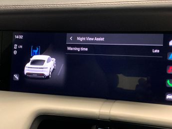 Porsche Taycan Performance Plus 93.4kWh GTS 4WD (11kW Charger) (598 ps) - BOSE 