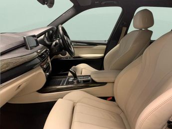 BMW X5 3.0 30d M Sport xDrive (258 ps) - SOFT CLOSE DOORS - COLD WEATHE