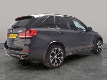 BMW X5 3.0 30d M Sport xDrive (258 ps) - SOFT CLOSE DOORS - COLD WEATHE