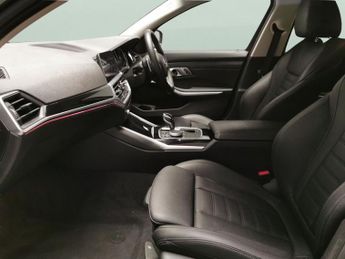 BMW 3 Series 2.0 320i Sport (184 ps) - DRIVING ASSISTANT - AUTO PARK - LED