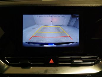 Kia Niro 64kWh 2 (201 bhp) - 17IN ALLOYS - AIR CON - PARK SENSORS