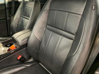 Land Rover Range Rover Evoque 1.5 P300e 12.2kWh R-Dynamic S Plug-in 4WD (309 ps) - REVERSE CAM