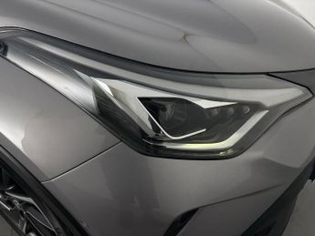 Toyota C-HR 1.8 VVT-h Dynamic CVT (122 ps) - REVERSE CAM - NAV - HEATED SEAT
