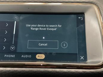 Land Rover Range Rover Evoque 1.5 P300e 12.2kWh R-Dynamic S Plug-in 4WD (309 ps) - REVERSE CAM