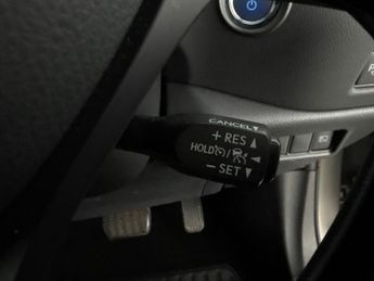 Toyota C-HR 1.8 VVT-h Dynamic CVT (122 ps) - REVERSE CAM - NAV - HEATED SEAT