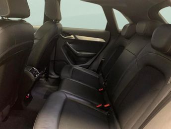Audi Q3 1.4 TFSI CoD S line Edition S Tronic (150 ps) - SPORTS SEATS - D