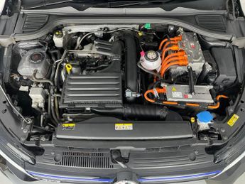 Volkswagen Golf 1.4 TSI 13kWh GTE Plug-in DSG (245 ps) - ADAPT CRUISE - NAV - CA