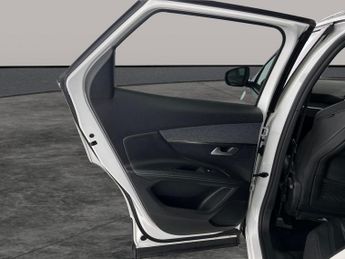 Peugeot 3008 1.6 13.2kWh Allure Premium Plug-in e-EAT (225 ps) - REVERSE CAM 