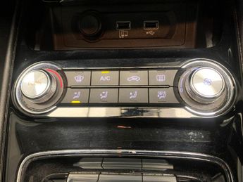 MG Mg5 52.5kWh Excite (156 ps) - AUTO HEADLIGHTS - DAB - USB AUDIO