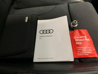 Audi Q3 1.4 TFSI CoD S line Edition S Tronic (150 ps) - SPORTS SEATS - D