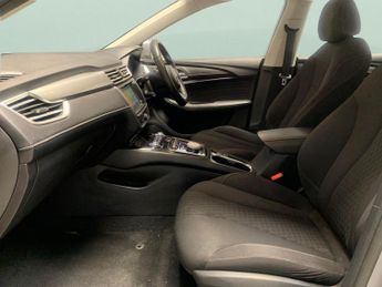 MG Mg5 52.5kWh Excite (156 ps) - AUTO HEADLIGHTS - DAB - USB AUDIO