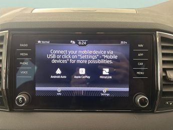 Skoda Karoq 1.5 TSI ACT SE L DSG (150 ps) - SMARTLINK - REVERSE CAM - NAV