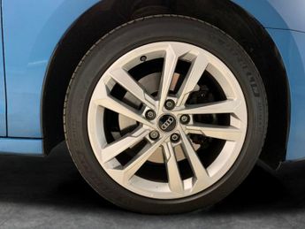 Audi A3 1.4 TFSIe 40 Sport Sportback Plug-in S Tronic 13kWh (204 ps) - B