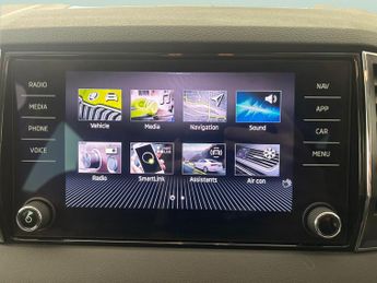 Skoda Karoq 1.5 TSI ACT SE L DSG (150 ps) - SMARTLINK - REVERSE CAM - NAV
