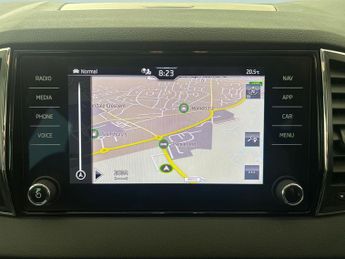 Skoda Karoq 1.5 TSI ACT SE L DSG (150 ps) - SMARTLINK - REVERSE CAM - NAV