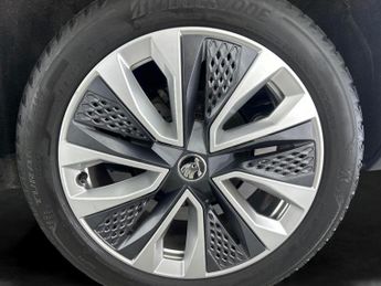 Skoda Karoq 1.5 TSI ACT SE L DSG (150 ps) - SMARTLINK - REVERSE CAM - NAV