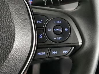 Toyota RAV4 2.5 VVT-h GPF Design CVT (218 ps) - LED - REVERSE CAM - NAV