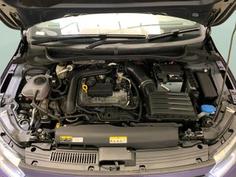 Volkswagen Polo 1.0 TSI R-Line DSG (95 ps) - PARK SENSORS - AIR CON - DAB