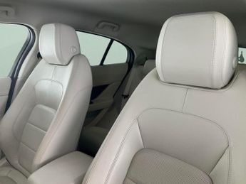 Jaguar I-PACE 400 90kWh SE 4WD (400 ps) - LED - REVERSE CAM - MERIDIAN AUDIO