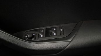 Skoda Karoq 1.5 TSI ACT SportLine DSG (150 ps) - KEYLESS START - AUTO HEADLI