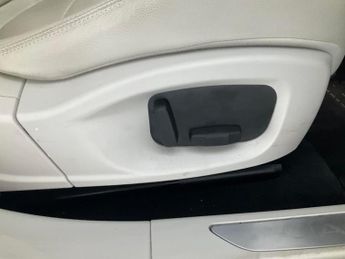 Jaguar I-PACE 400 90kWh SE 4WD (400 ps) - LED - REVERSE CAM - MERIDIAN AUDIO