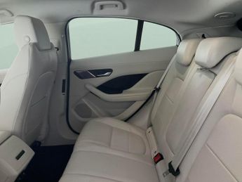 Jaguar I-PACE 400 90kWh SE 4WD (400 ps) - LED - REVERSE CAM - MERIDIAN AUDIO