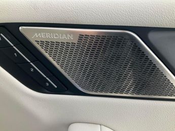 Jaguar I-PACE 400 90kWh SE 4WD (400 ps) - LED - REVERSE CAM - MERIDIAN AUDIO