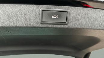 Skoda Karoq 1.5 TSI ACT SportLine DSG (150 ps) - KEYLESS START - AUTO HEADLI