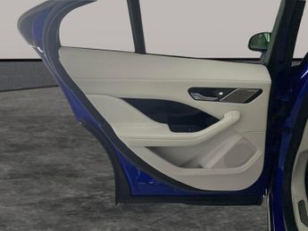 Jaguar I-PACE 400 90kWh SE 4WD (400 ps) - LED - REVERSE CAM - MERIDIAN AUDIO