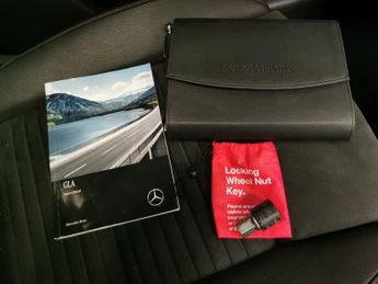 Mercedes-Benz GLA 2.1 GLA200d AMG Line (Premium Plus) 7G-DCT (136 ps) - NAV