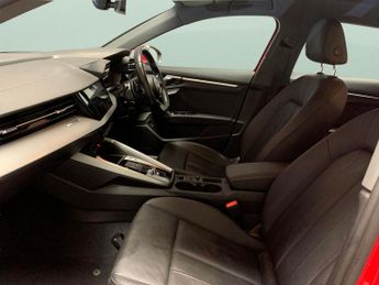 Audi A3 1.4 TFSIe 40 Sport Sportback Plug-in S Tronic 13kWh (204 ps) - M