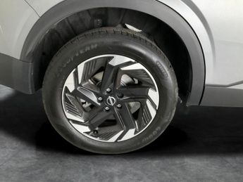 Nissan Qashqai 1.5 h e-POWER N-Connecta (190 ps) - 360 CAM - LED - REVERSE CAM