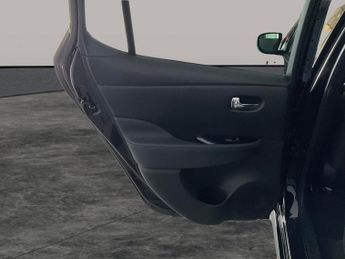 Nissan Leaf 40kWh N-Connecta (150 ps) - BLUETOOTH - CRUISE - HALF LEATHER