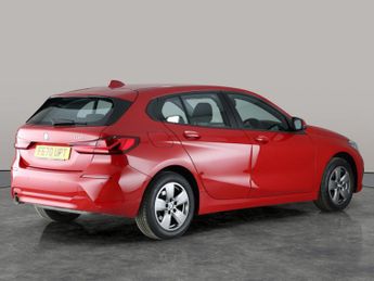 BMW 1 Series 1.5 118i SE DCT (140 ps) - PARK SENSORS - DIGITAL DASH