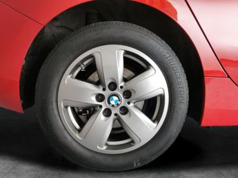 BMW 1 Series 1.5 118i SE DCT (140 ps) - PARK SENSORS - DIGITAL DASH