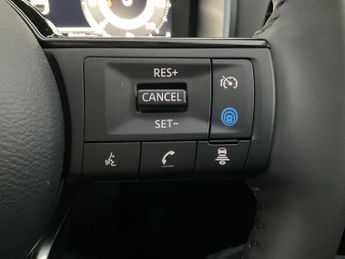 Nissan Qashqai 1.5 h e-POWER N-Connecta (190 ps) - 360 CAM - LED - REVERSE CAM