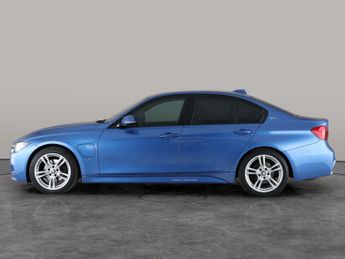 BMW 3 Series 2.0 330e 7.6kWh M Sport Plug-in (252 ps) - INTERIOR COMFORT PACK