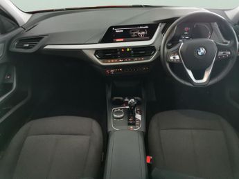 BMW 1 Series 1.5 118i SE DCT (140 ps) - PARK SENSORS - DIGITAL DASH