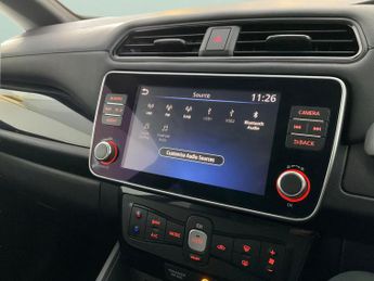Nissan Leaf 40kWh N-Connecta (150 ps) - BLUETOOTH - CRUISE - HALF LEATHER