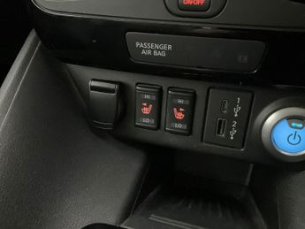 Nissan Leaf 40kWh N-Connecta (150 ps) - BLUETOOTH - CRUISE - HALF LEATHER
