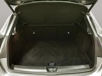 Mercedes-Benz GLA 2.1 GLA200d AMG Line (Premium Plus) 7G-DCT (136 ps) - NAV