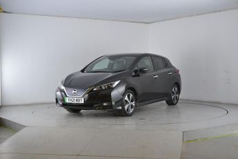 Nissan Leaf 40kWh N-Connecta (150 ps) - 17IN ALLOYS - AIR CON - KEYLESS STAR