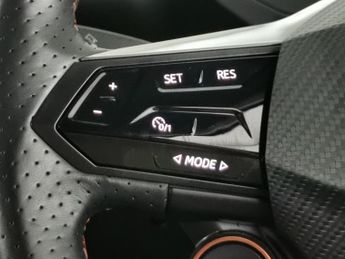 Cupra Born e-Boost 58kWh V2 (230 ps) - HEATED SEATS - NAV - LANE DEPARTURE