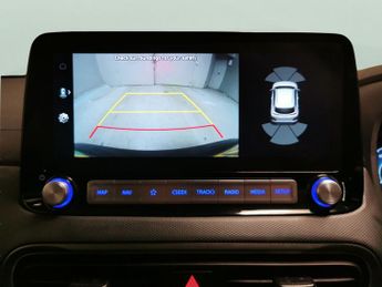 Hyundai Kona 39kWh Premium (10.5kW Charger) (136 ps) - HEATED SEATS - HEATED 