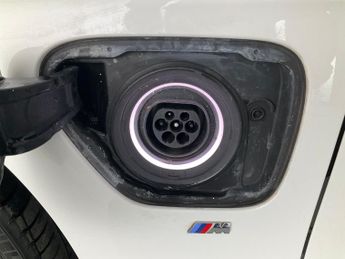 BMW 3 Series 2.0 330e 7.6kWh M Sport Plug-in (252 ps) - CONCIERGE SERVICE - L