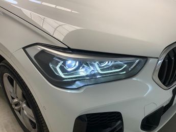 BMW X1 2.0 18d M Sport sDrive (150 ps) - AUTO PARK - LED - NAV