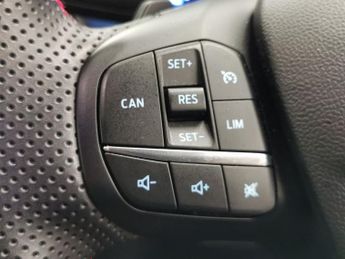 Ford Puma 1.0T EcoBoost MHEV ST-Line X DCT (125 ps) - FORD SYNC3 - BLUETOO