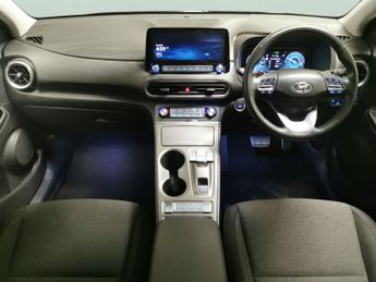 Hyundai Kona 39kWh Premium (10.5kW Charger) (136 ps) - HEATED SEATS - HEATED 